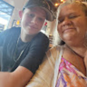 Meet your Posher, Stef